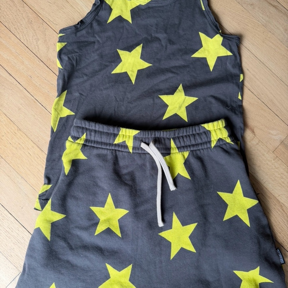 nununu Gray Tank and Shorts Set with Yellow Stars - Picture 2 of 2
